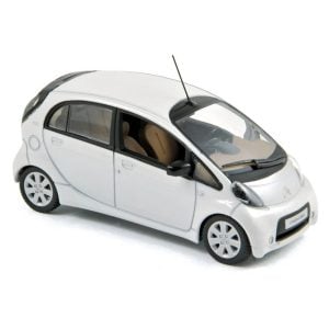 Véhicule [O] : Citroën C-ZERO, Blanc nacré, 2010 - NOREV 155090